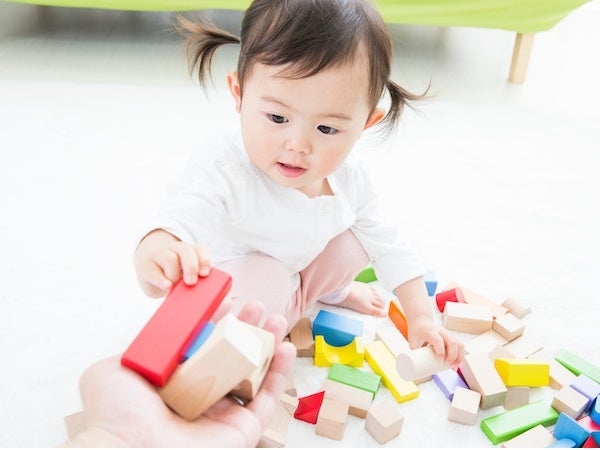 知育玩具で子どもの発達をサポート！年齢別おすすめ商品も紹介