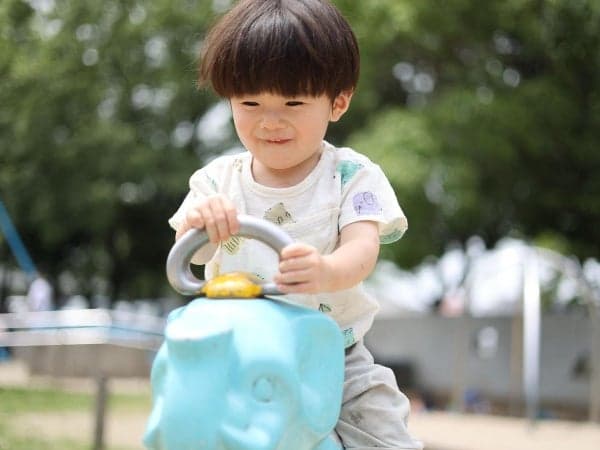3歳児とのお出かけに持っていくおもちゃの選び方は？