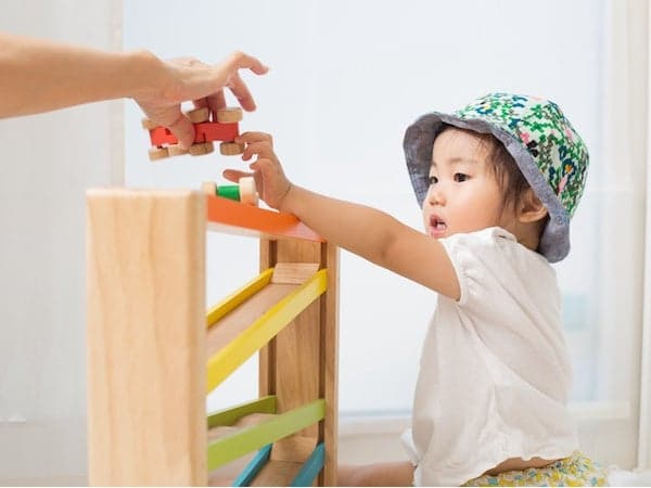 知育玩具としてのボール転がしおもちゃのメリット＆年齢別おすすめを紹介